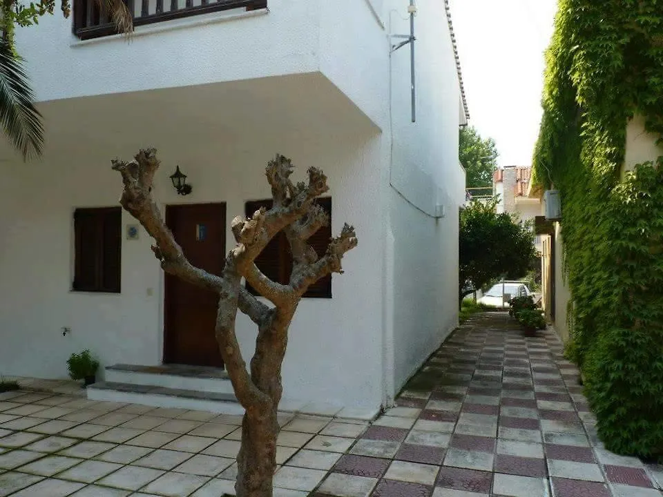 Alexandra Apartments Skála Foúrkas